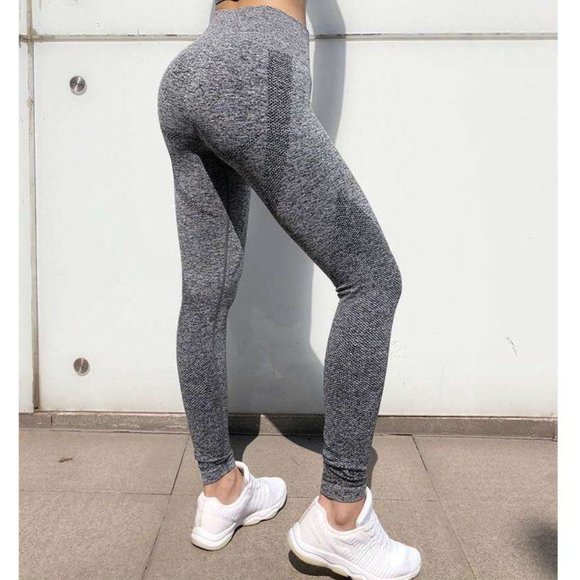 MEND CORE Seamless Dark Gray Sleeved Crop Top and Legging Set NWT - Picture 2 of 11